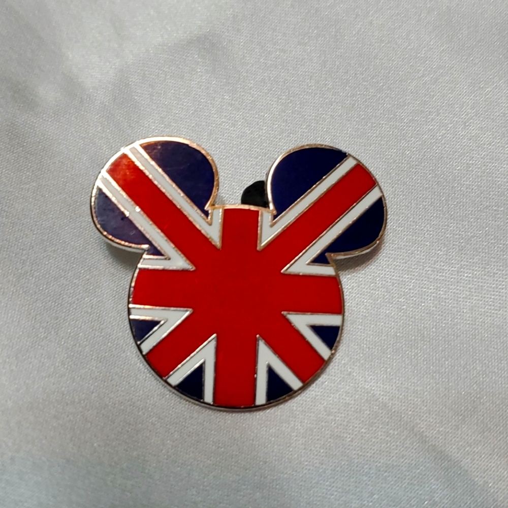 Disney 2007 🇬🇧 UK Mickey Mouse Collectable Pin